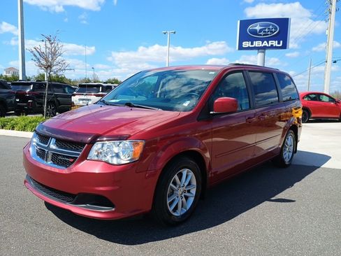 Used 2015 Dodge Grand Caravan SXT w/ UConnect Hands-Free Group image 1