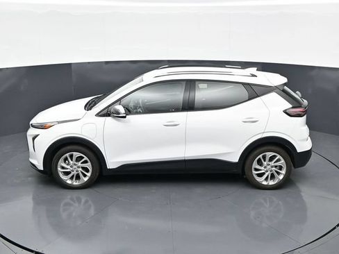 Used 2023 Chevrolet Bolt EUV LT w/ Driver Confidence Package FWD image 31