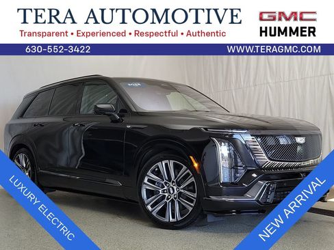 Certified 2026 Cadillac Vistiq Platinum w/ LPO, Floor Liner Package AWD/4WD image 1