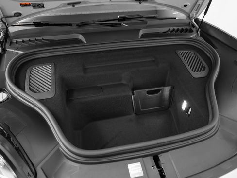 Certified 2025 Porsche Macan 4S Electric AWD/4WD image 17