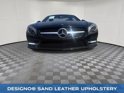 Used 2014 Mercedes-Benz SL 550 image 4