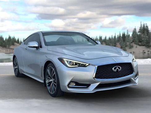 Used 2017 INFINITI Q60 3.0t w/ Cargo Package image 8