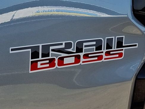 Used 2023 Chevrolet Colorado Trail Boss w/ LPO, Skid Plate Package AWD/4WD image 29
