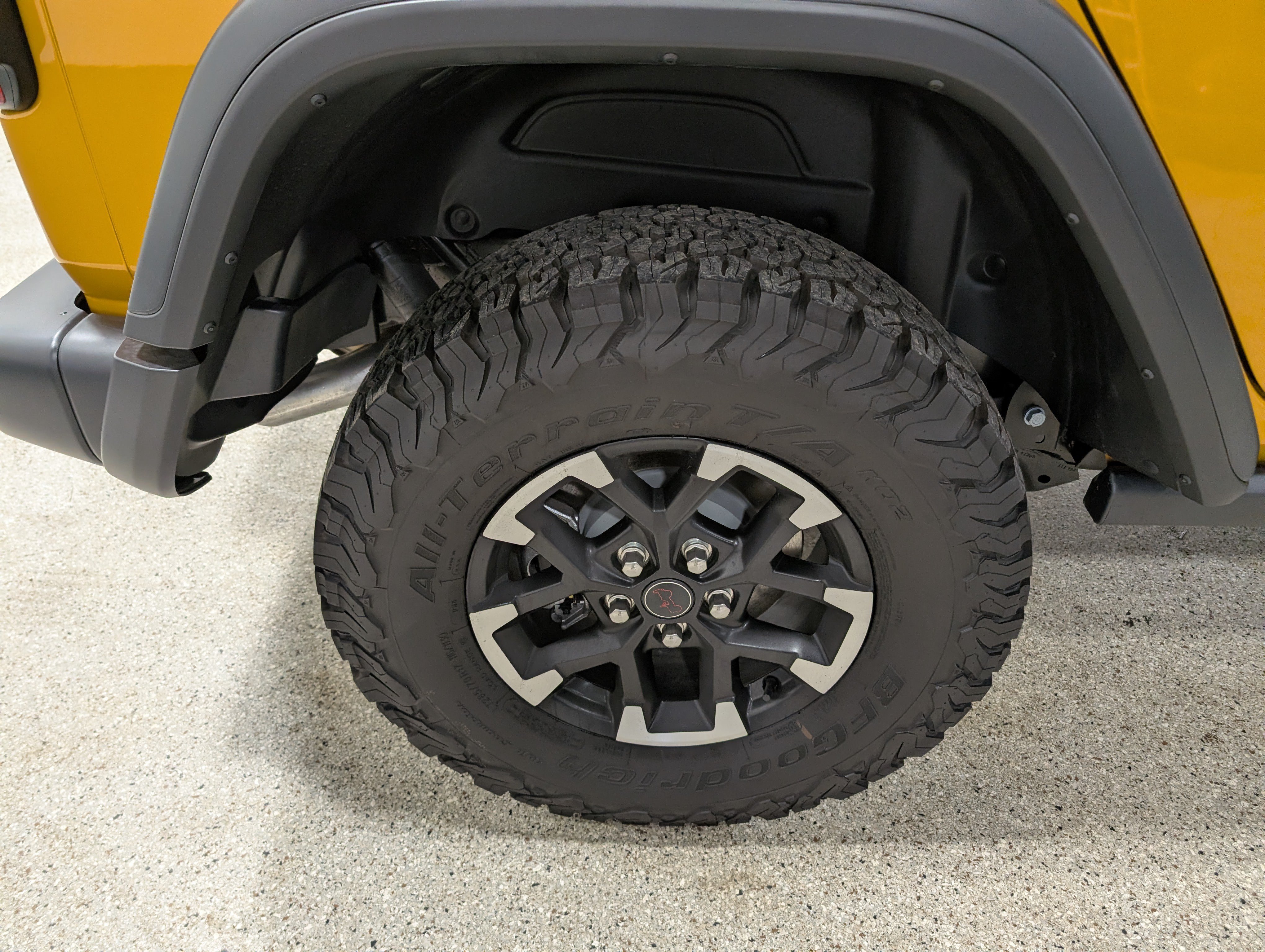 Used 2026 Jeep Wrangler Unlimited Rubicon AWD/4WD image 11