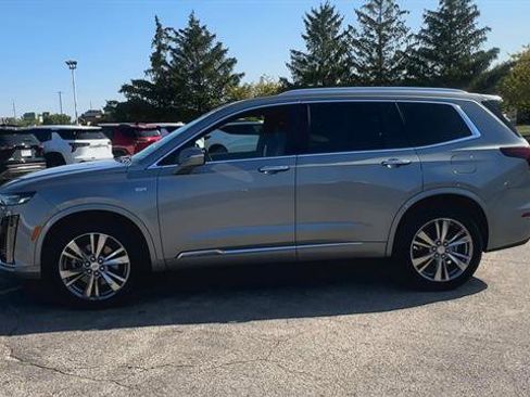 Certified 2024 Cadillac XT6 Premium Luxury image 5