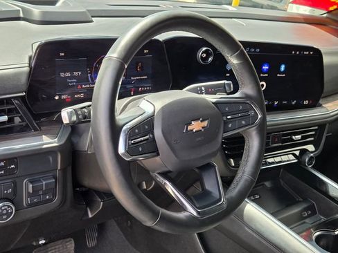 Certified 2025 Chevrolet Suburban LT w/ Comfort Package image 19