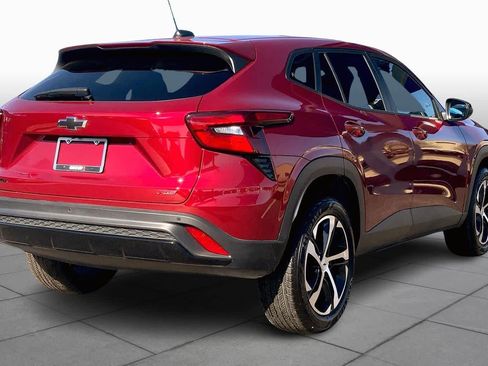 Certified 2025 Chevrolet Trax RS w/ Driver Confidence Package image 13