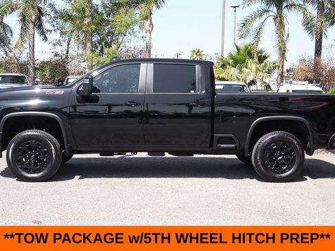 Used 2021 Chevrolet Silverado 2500 LTZ w/ LTZ Plus Package AWD/4WD image 5