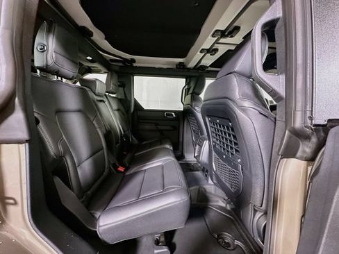 Used 2025 Ford Bronco Badlands w/ Sasquatch Package AWD/4WD image 33