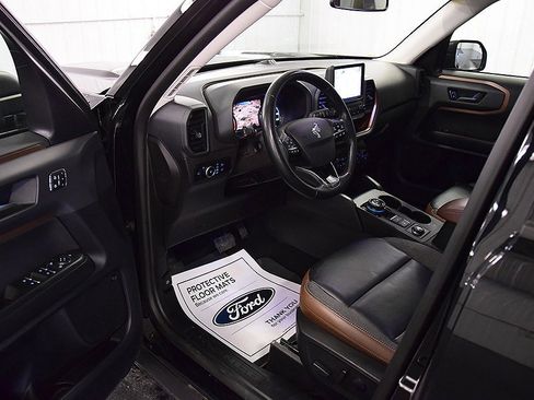 Used 2023 Ford Bronco Sport Outer Banks w/ Tech Package image 15