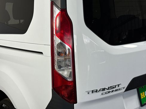 Used 2018 Ford Transit Connect XL image 33
