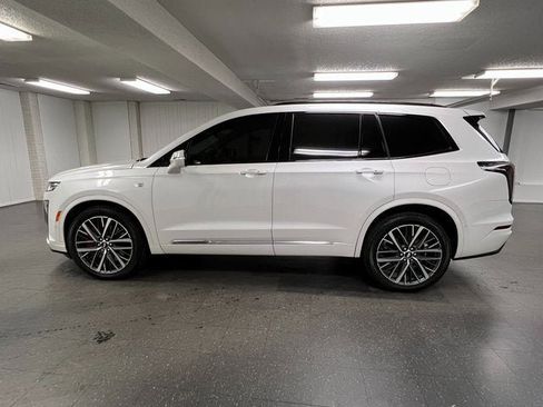 Certified 2024 Cadillac XT6 Sport w/ Platinum Package image 2