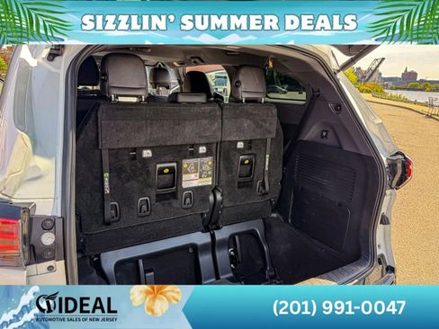 Used 2022 Toyota Sienna XSE w/ XSE Plus Package AWD/4WD image 33