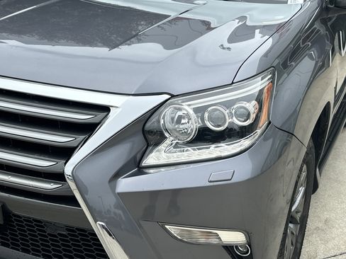 Used 2018 Lexus GX 460 Premium AWD/4WD image 11