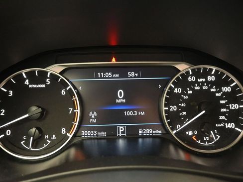 Used 2025 Nissan Altima 2.5 SR image 9