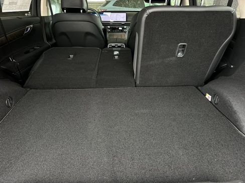 New 2026 Genesis GV80 2.5T Select image 15