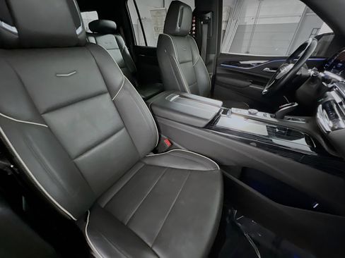 Used 2023 Cadillac Escalade ESV Sport w/ LPO, ONYX Package image 30