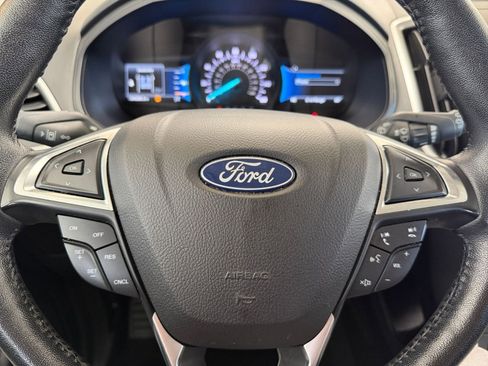 Used 2023 Ford Edge SEL image 28