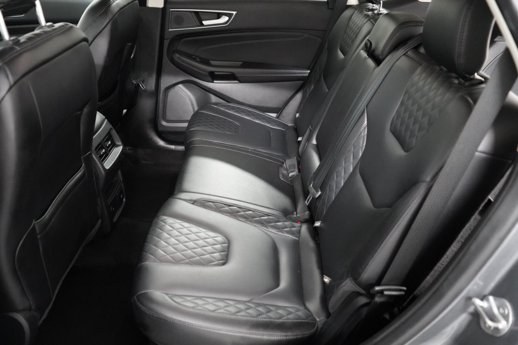 Certified 2024 Ford Edge Titanium AWD/4WD image 28