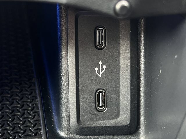 Used 2022 Mercedes-Benz SL 63 AMG 4MATIC image 21