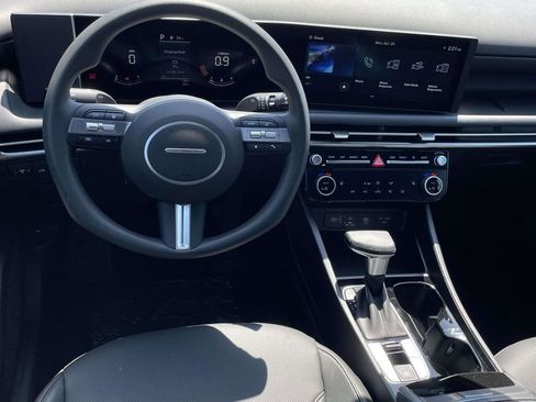 New 2026 Hyundai Santa Cruz SEL FWD image 9