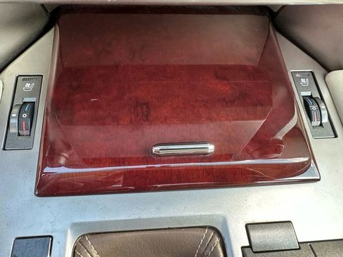 Used 2011 Lexus GX 460 image 36