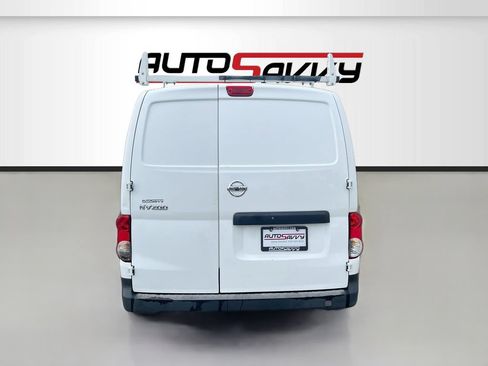 Used 2015 Nissan NV200 FWD image 6
