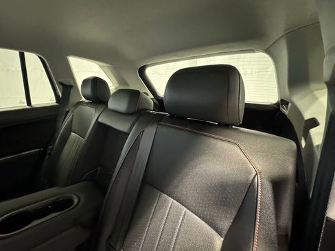 Used 2024 Volkswagen Tiguan Wolfsburg Edition image 21