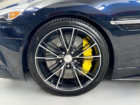 Used 2014 Aston Martin Vanquish Volante image 37