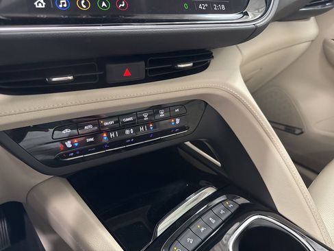 Used 2022 Buick Envision Avenir w/ Technology Package II image 20