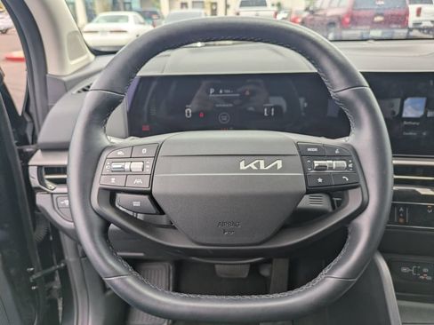 Used 2026 Kia Sportage LX FWD image 8