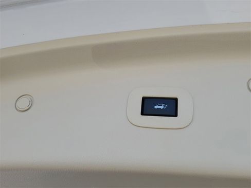 Used 2022 INFINITI QX80 Luxe w/ Cargo Package image 12