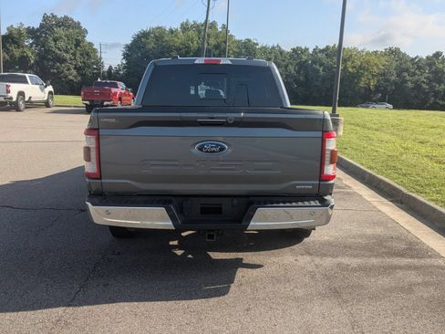 Used 2021 Ford F150 Lariat RWD image 4