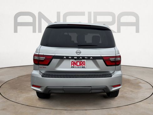 Used 2023 Nissan Armada SV image 11