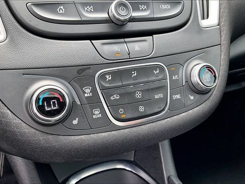 Used 2022 Chevrolet Malibu LT w/ Midnight Edition FWD image 21