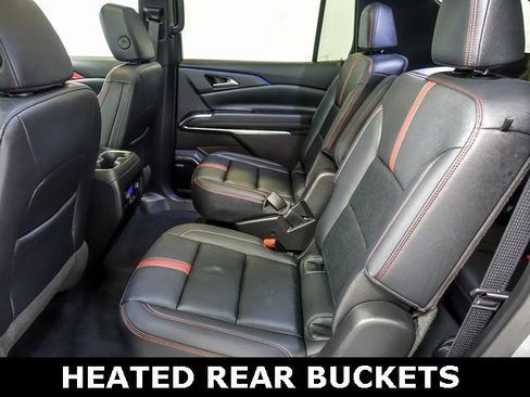 Certified 2024 Chevrolet Traverse RS image 15