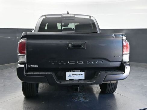 Used 2023 Toyota Tacoma TRD Off-Road w/ Technology Package AWD/4WD image 6