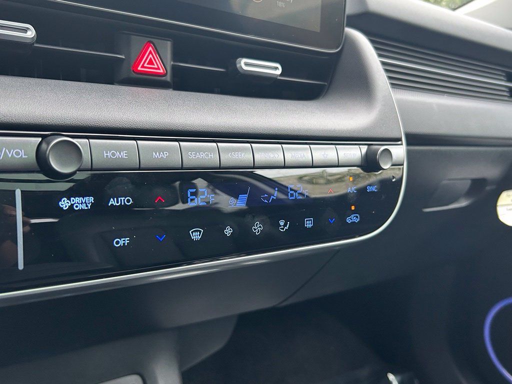 Used 2025 Hyundai Ioniq 5 Limited RWD image 24