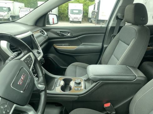 Used 2020 GMC Acadia SLE w/ Driver Convenience Package AWD/4WD image 3