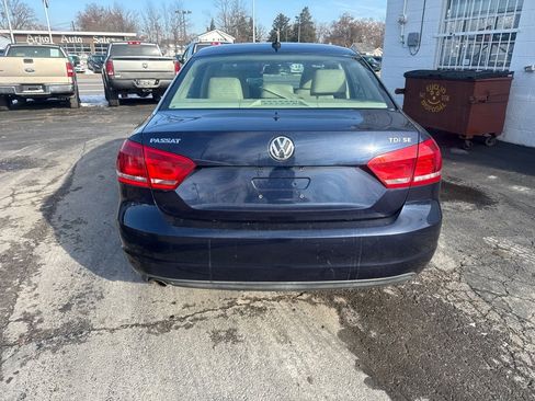 Used 2015 Volkswagen Passat TDI SE image 7