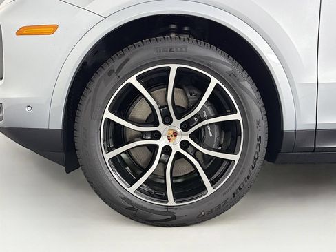 New 2026 Porsche Cayenne AWD/4WD image 33