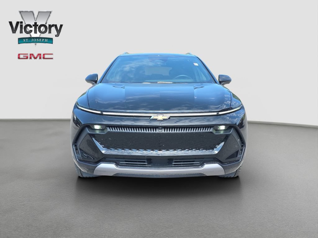 Certified 2024 Chevrolet Equinox EV LT FWD image 2