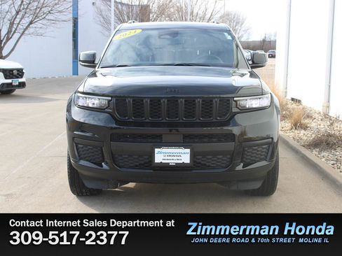 Used 2024 Jeep Grand Cherokee L Altitude image 4