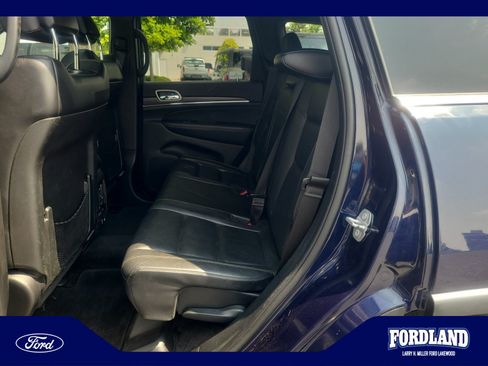 Used 2017 Jeep Grand Cherokee Limited AWD/4WD image 17