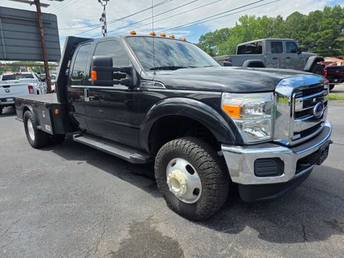 Used 2015 Ford F350 XLT w/ XLT Interior Package AWD/4WD image 3