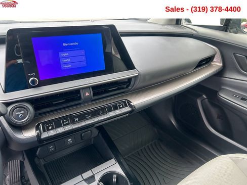Certified 2024 Toyota Prius XLE FWD image 15