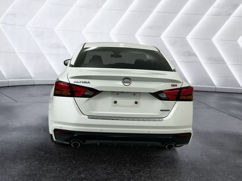 Used 2023 Nissan Altima 2.0 SR image 5