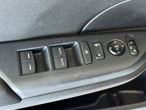 Used 2019 Honda Civic EX image 13