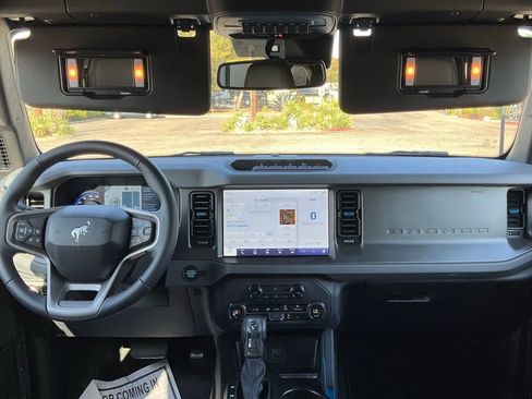 Certified 2024 Ford Bronco Black Diamond w/ Sasquatch Package image 42