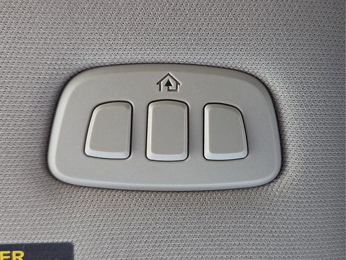 New 2025 Lincoln Corsair Reserve image 20